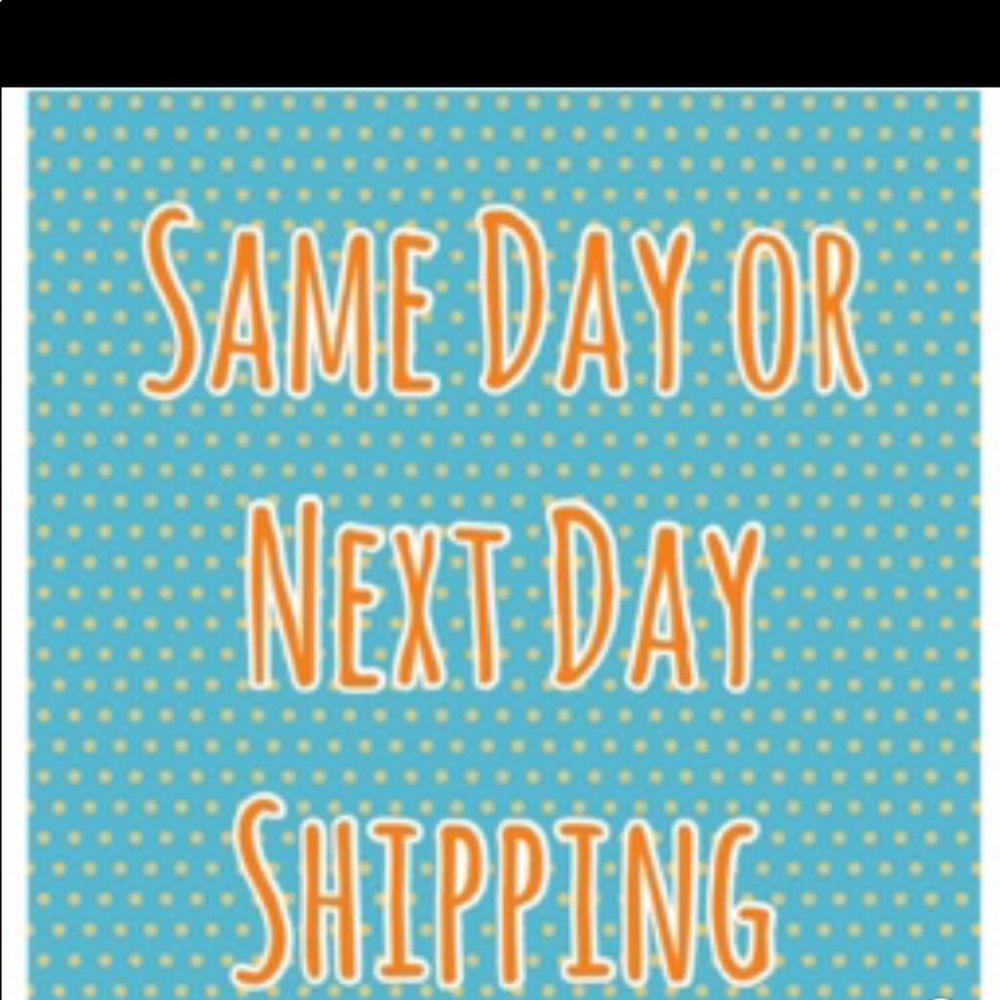 🌻5/35🌻 TOMS | Classic White With Black Print Slip On Slides - Picture 6 of 8